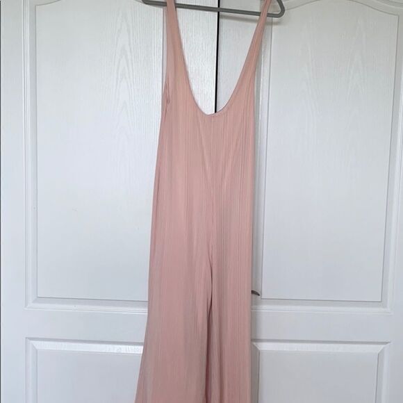 HOUSE OF HARLOW Jumpsuit - Picture 7 of 10